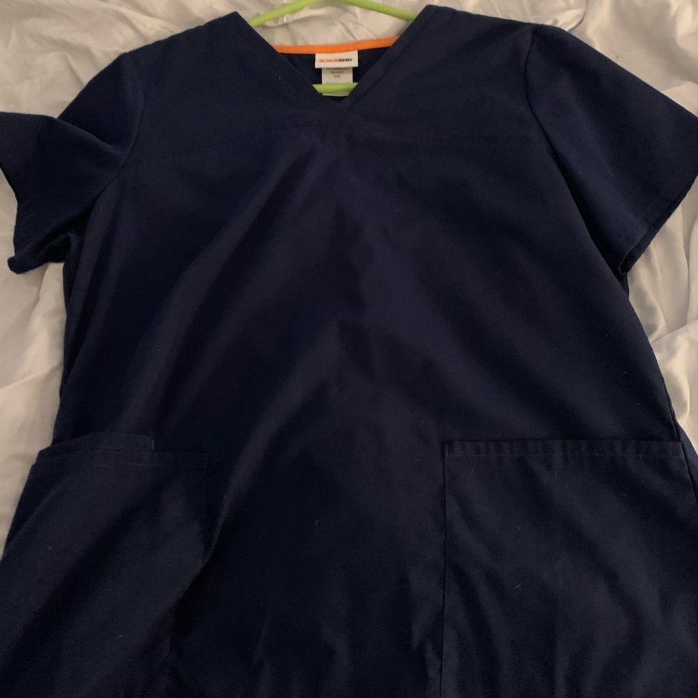 Scrub top